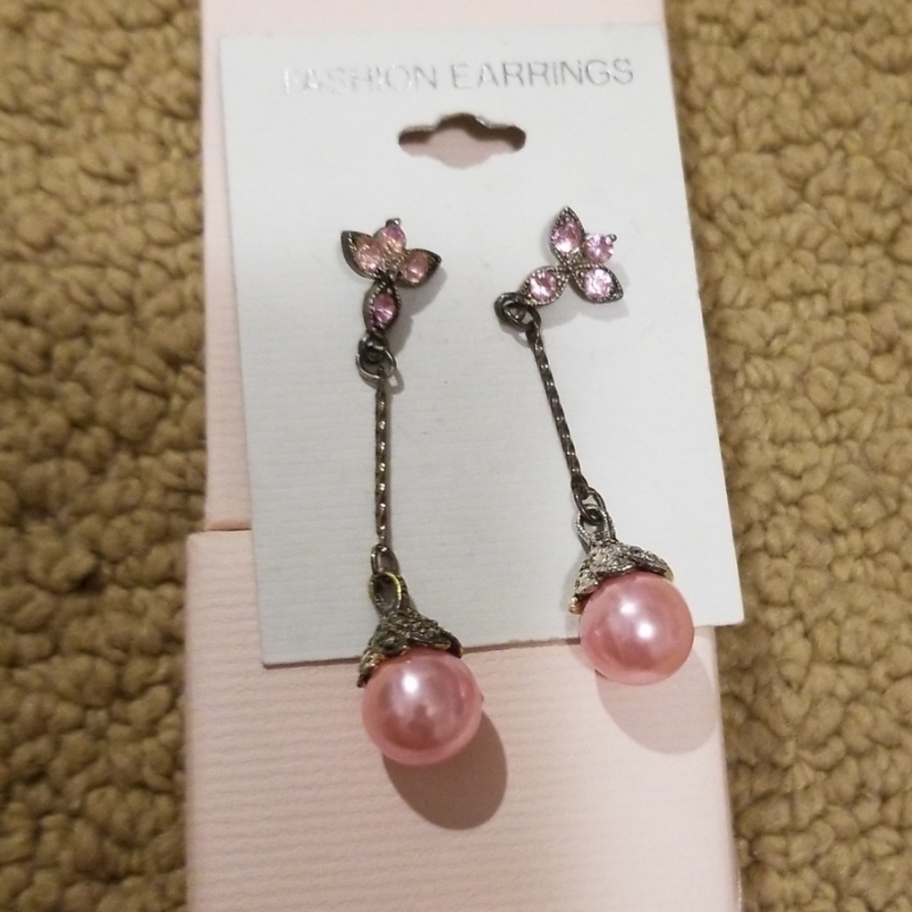 Light pink  Dangling earrings